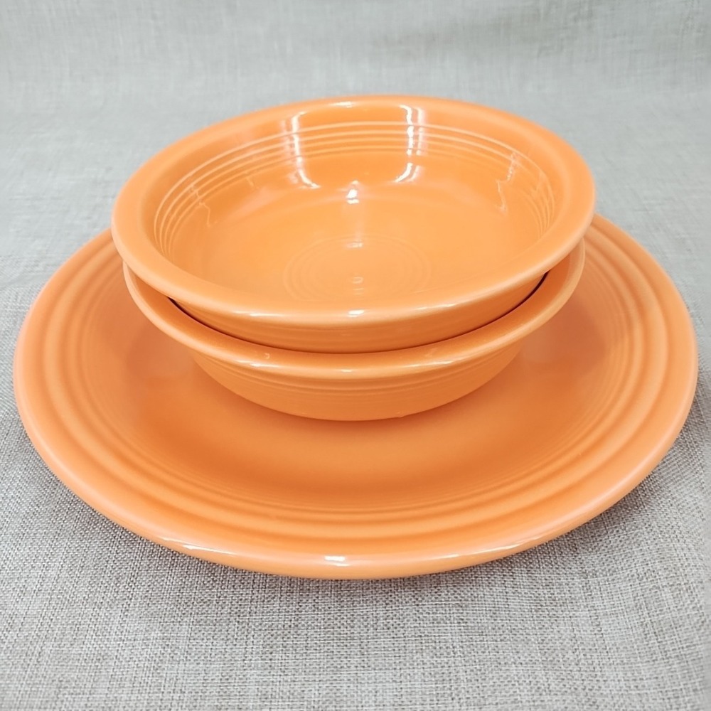Fiesta Tangerine Classic Rim Dinner Plate 2 Cereal Bowl Set Ex Cond Retired